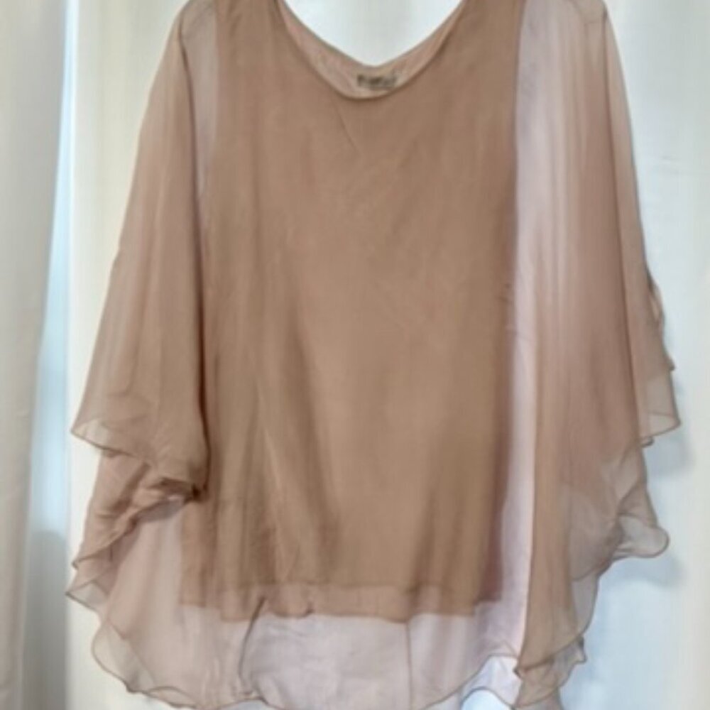 Made In Italy‎ Sheer Powder PinkTop Asymmetric Girl Flowy 3/4 Sleeves - Picture 2 of 7